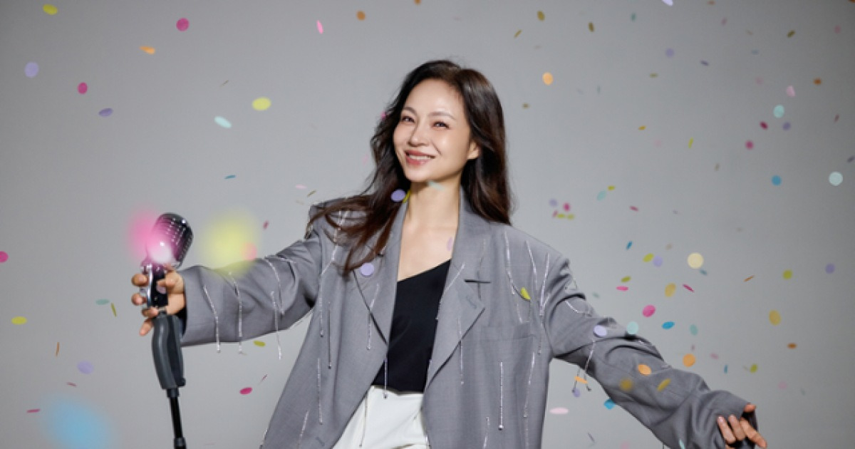 [단독] 왁스 "데뷔 25주년은 새 분기점... 이젠 결혼하고 싶어요"