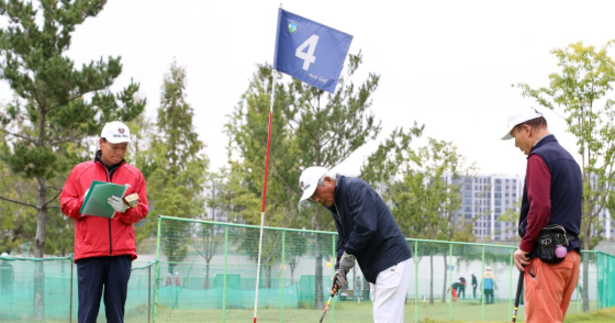 파크골프, 노년의 ‘생활’을 바꾸는 ‘생활체육’