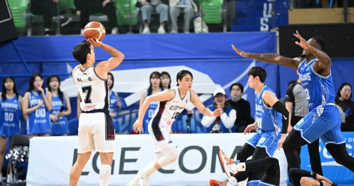 허훈 공격자 반칙 여부, 규정상 판독을 할 수 없었다