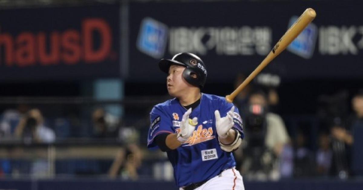 '엄상백과 심우준, 떨고 있나?' 박찬호 80억원을 능가하는 '대충격!'...한화, 1년 못했다고 72억원 안치홍 냉정하게 내쳐