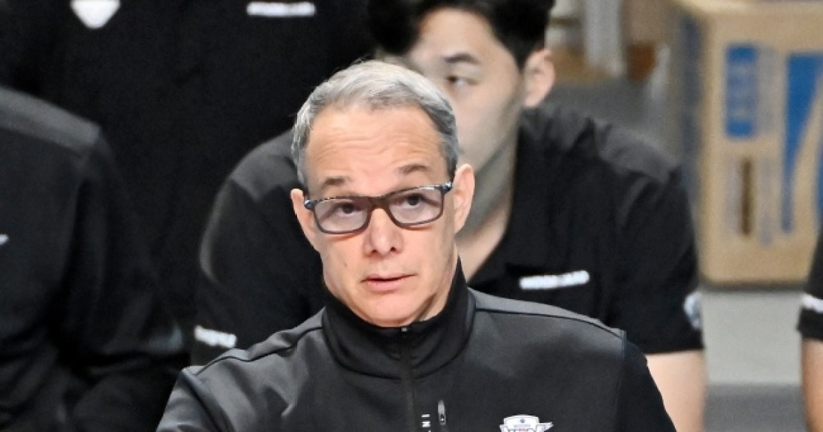 ‘5연패 수렁’ 최하위 우리카드…마우리시오 감독 “모든 부분이 부족해, 우리 스스로 이겨내야 해” [MK현장]