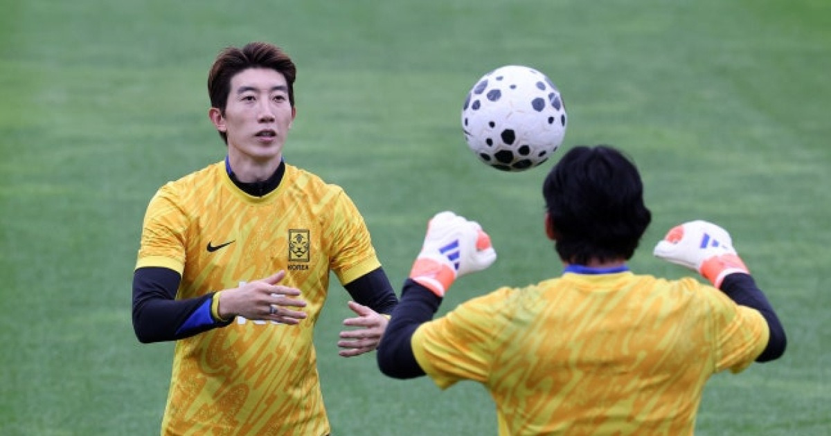 조현우, 2년 만에 1분도 못 뛰었다... 브라질전 5실점 이후 주전 입지 '위태'