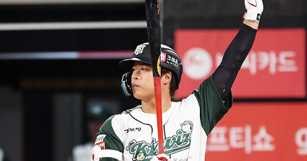 '미국 간다더니?' 강백호, 원망 폭주에 직접 입 열었다 "KT 다년계약 제시No → 한화 조건도 알려줬는데…" 억울함 토로 [전문]