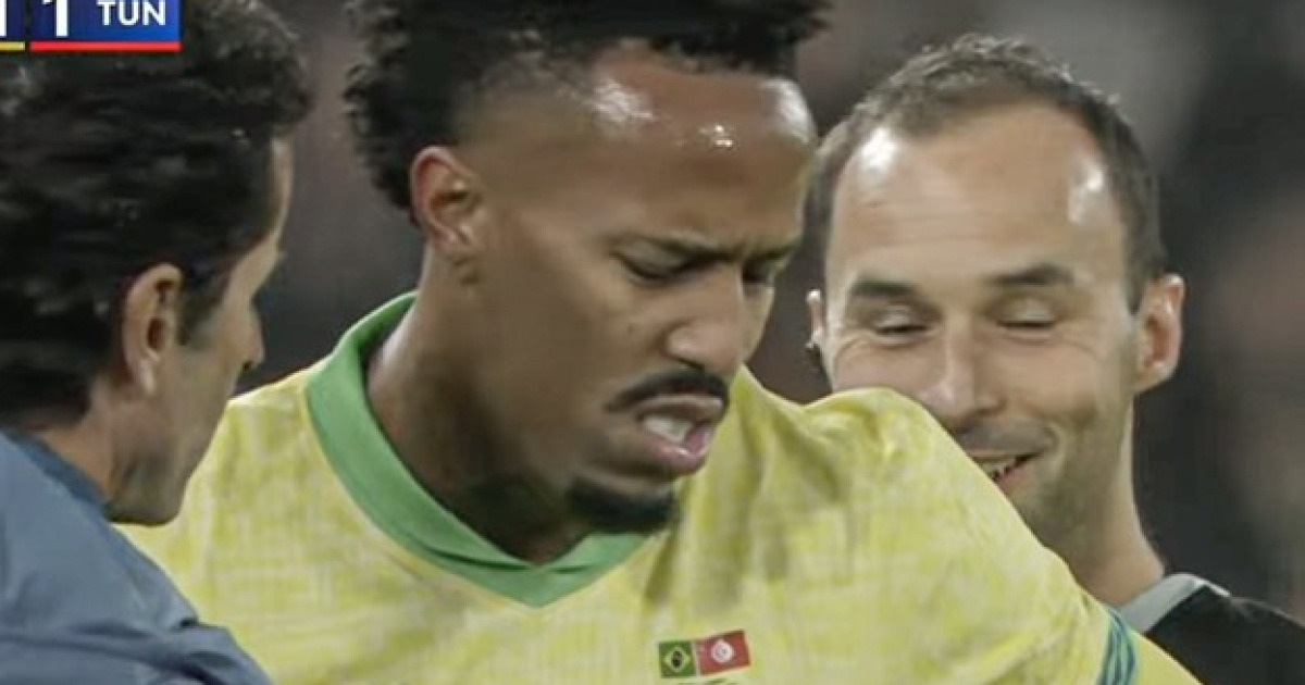 [오피셜] '십자인대 파열만 두 번' 레알 마드리드 DF, 이번엔 패스받다가 내전근 부상