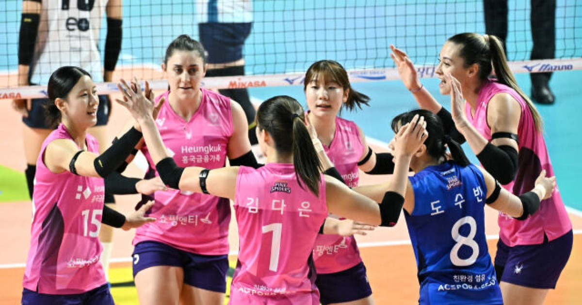 요시하라 체제 '첫 연승'...흥국생명의 '서브 공략' 통했다! '레베카+피치 44점 합작' GS칼텍스에 3-1 역전승 [MD인천]