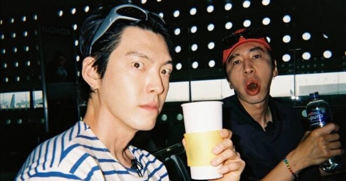 "이광수 표정 논란?" 김우빈, 사진 올리자마자 바로 해명