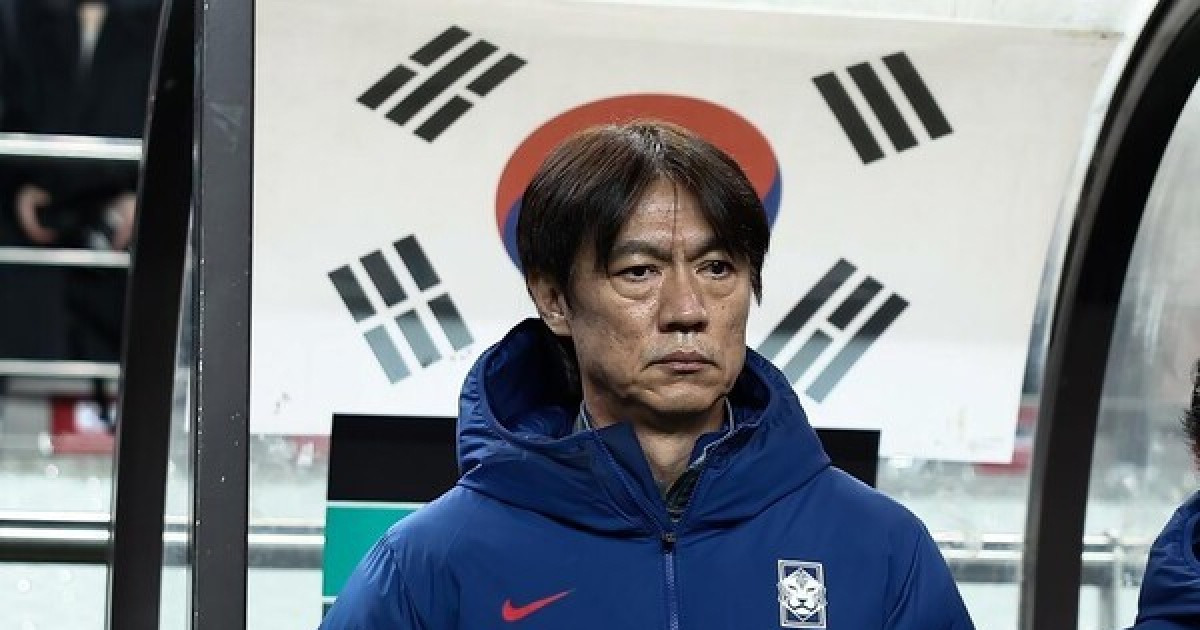 [오피셜] '19경기 단 2패' 홍명보호는 순항 중…FIFA랭킹 22위 유지, 포트 2 '사실상 확정'