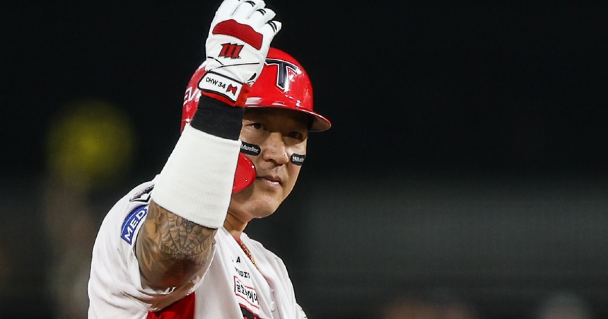 행방 묘연한 42세 FA 최형우…무조건 KIA 잔류? 이적 가능성 배제 못한다