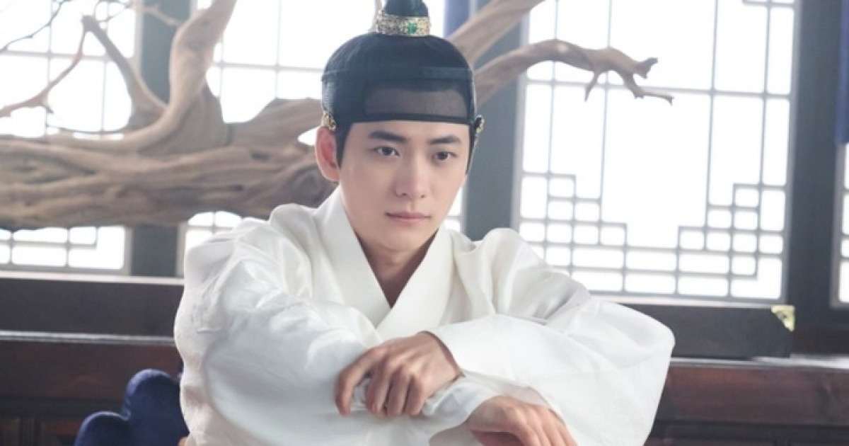 몸 바뀐 강태오-김세정, 첫날부터 '최대 위기'…좌의정 진구 눈썰미 피할까(이강에는 달이 흐른다)