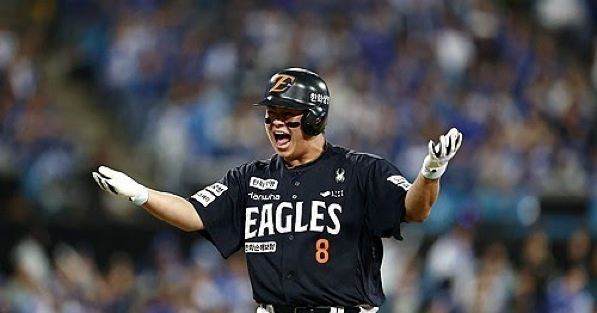 '얼마요?' 한화, 노시환에게도 통큰 '초대박' 선물하나...2년 '반짝' 송성문 120억 능가 여부 초미의 관심