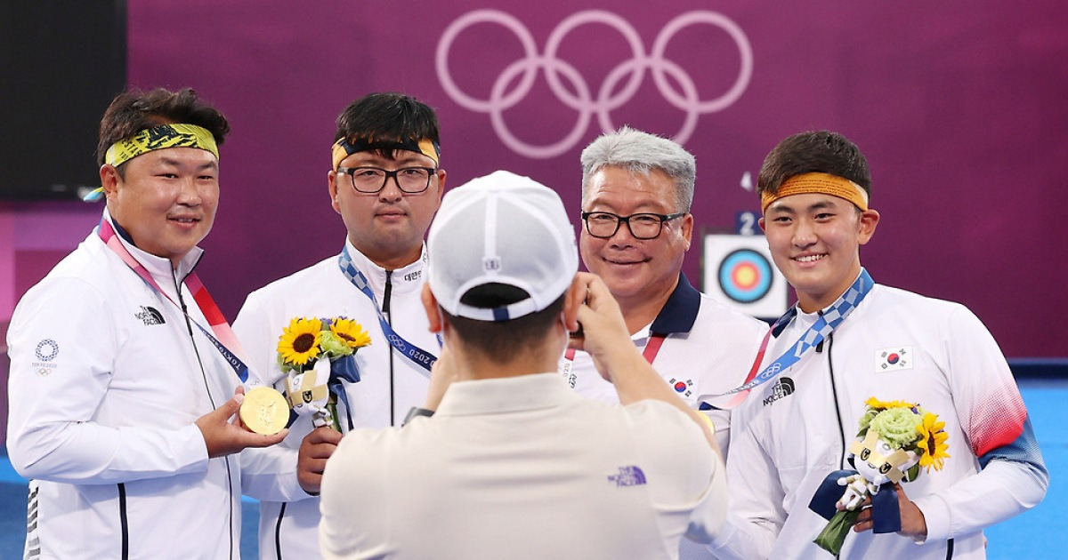 양궁 박채순 감독, 체육훈장 청룡장 수훈…안세영, 대한민국체육상 수상