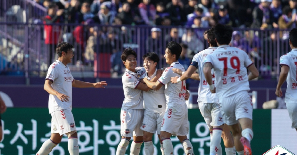 "이재원의 투혼 결승골"수원FC,안양에 1대0승! 벼랑끝 9위 잔류 불씨 살렸다...광주-울산전 결과 시선집중[K리그1 리뷰]