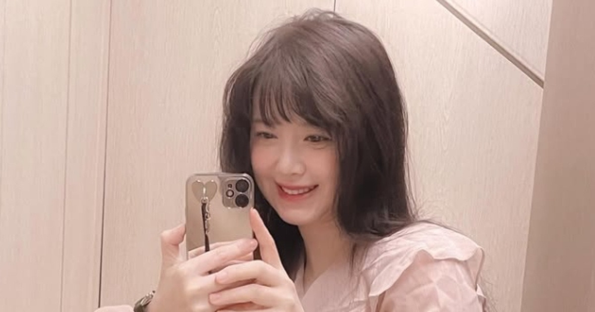 구혜선, 원피스 입고 하체 노출 거울샷…"공돌이들아!" 분통