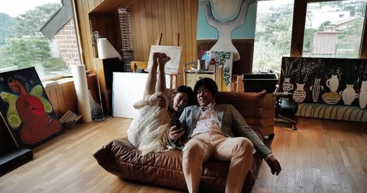 이효리♥이상순 새 가족 생겼다 “사랑해, 모두들 나마스떼”