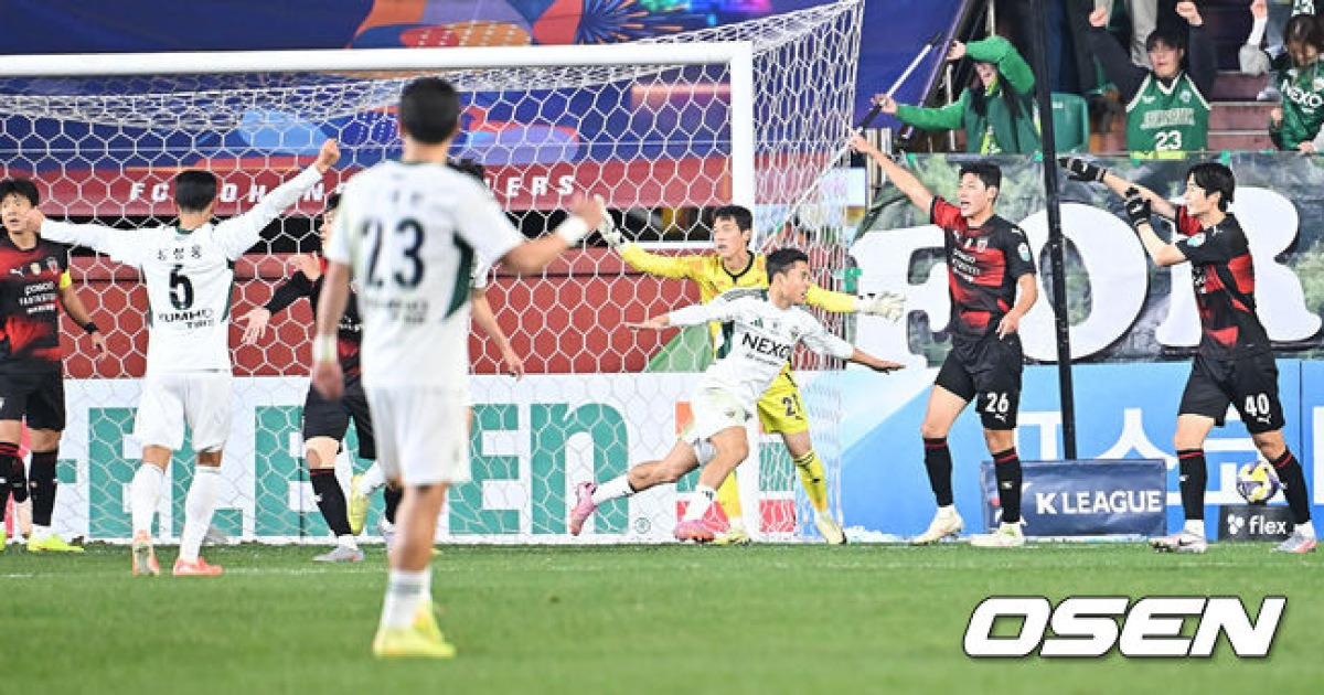 '조기 우승' 전북, 포항 원정서 로테이션 가동하며 무승부