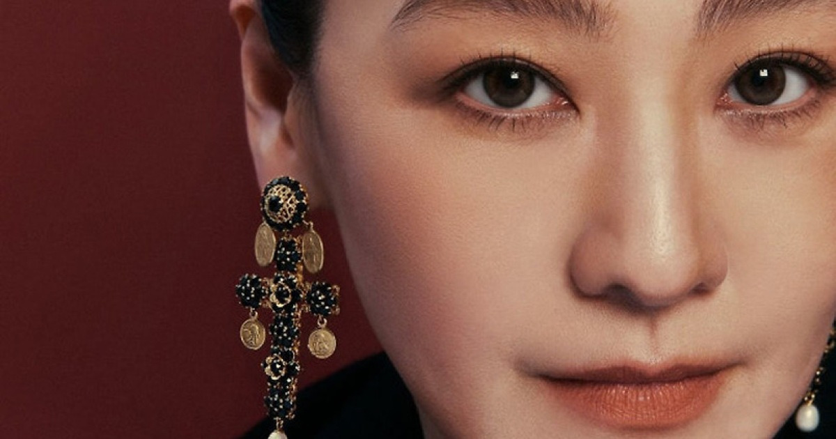 이미연, 10년 만에 전한 근황…美친 미모 [화보]