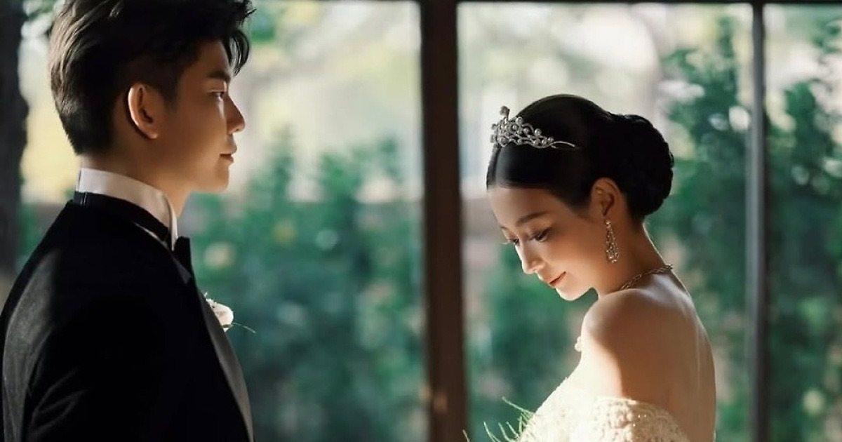 韓 이기고 올림픽 금메달→'전세계 화제' 깜짝 프로포즈→"반지 딱 맞아, YES"…中 배드민턴 커플 드디어 결혼