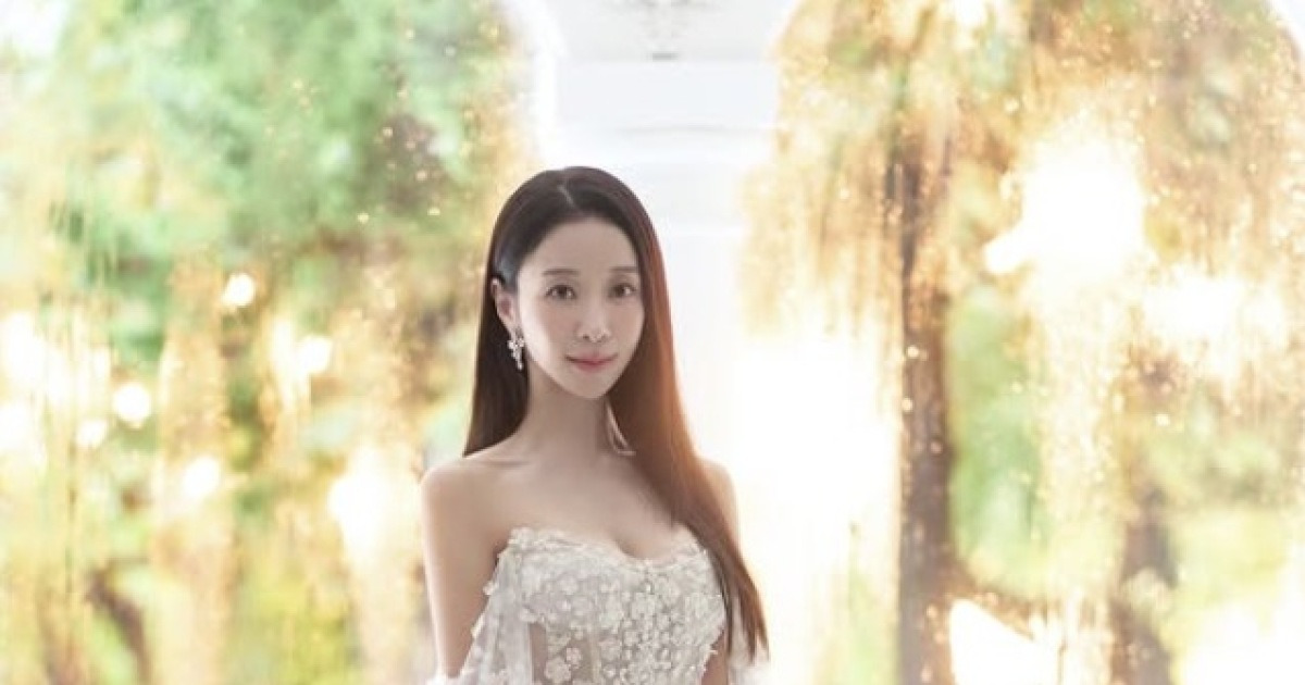 원진서, 깜짝 놀랄 '여신' 웨딩화보 "윤정수, 내게 완벽한 사람"
