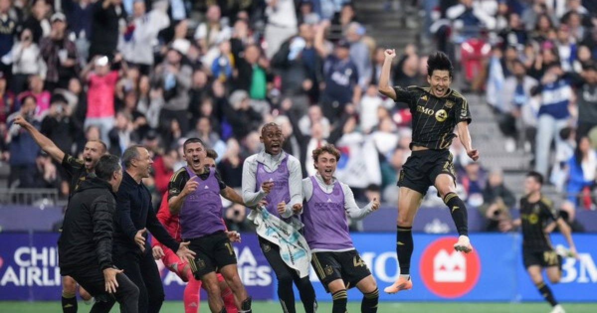 [MLS PO] '손흥민의 멀티골 하드 캐리→승부차기 실축' LAFC, '퇴장' 밴쿠버와의 접전 끝에 탈락