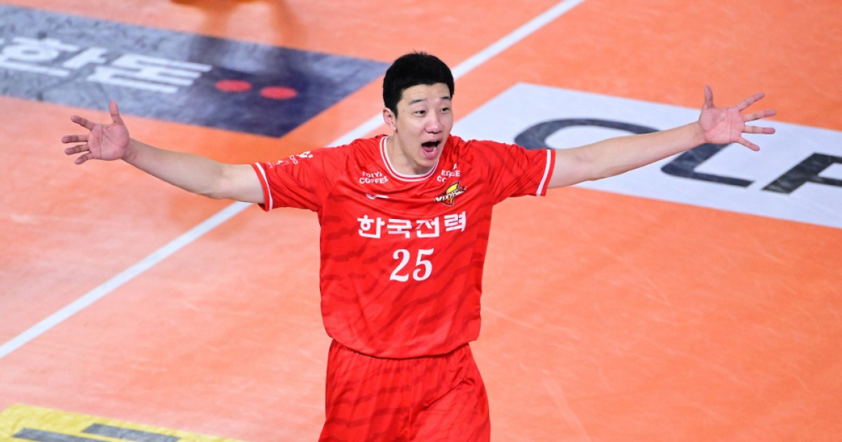 2R 전승 질주! 24블록 담벼락쇼 → 베논 트리플크라운까지…한국전력 3위 점프, 삼성화재 4연패 수렁 [대전리뷰]