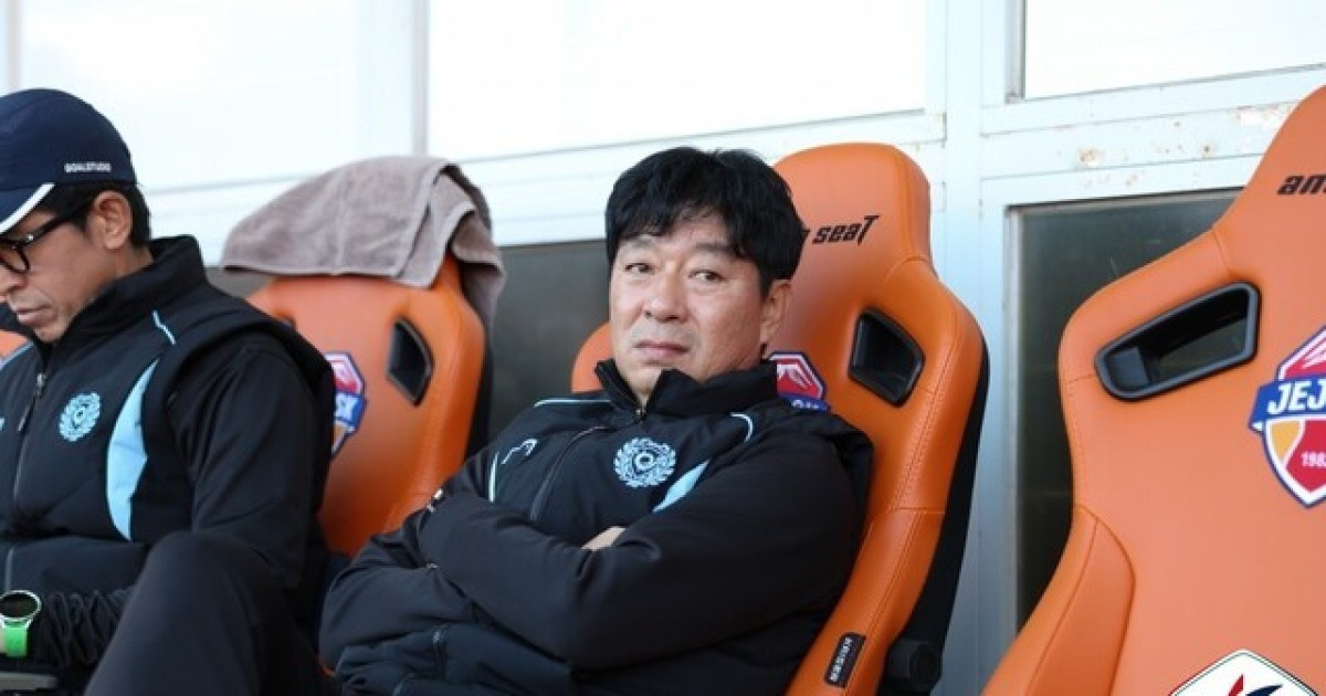 [BE.현장] 역전승 직전까지 갔던 대구... '에드가 골 취소'에 허탈함 감추지 못한 김병수 감독