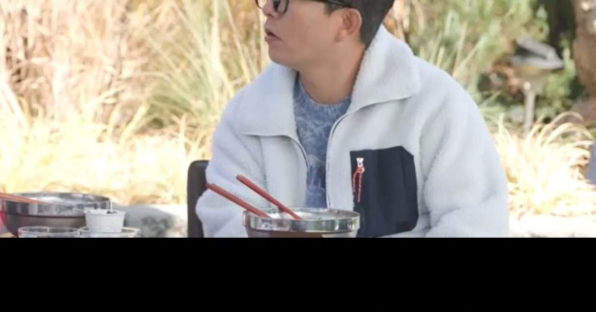 [TVis] 엄영수, 숨겨둔 가족史 공개… “비혼 때 두 아이 입양했다” (미우새)