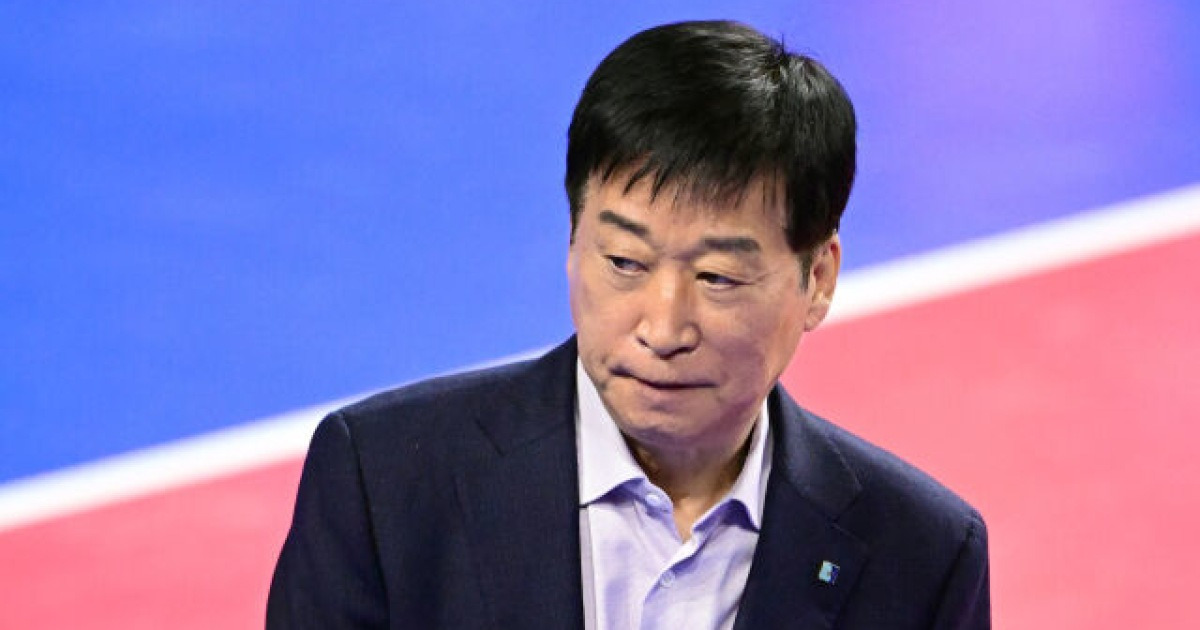 '충격' 280승 노감독, 왜 자진 사퇴 결정했나…우승후보→패패패패패패패 꼴찌에 책임지다 "우리 선수들 고생 많았다" [MD화성]