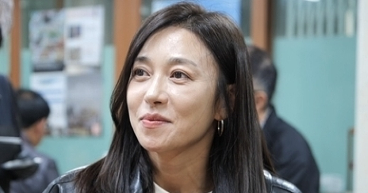 장영남, ‘국제시장’서 아기 업고 한겨울 바닷속 건넜는데 배우들도 몰랐던 임신 “5개월차였다”(백반기행)