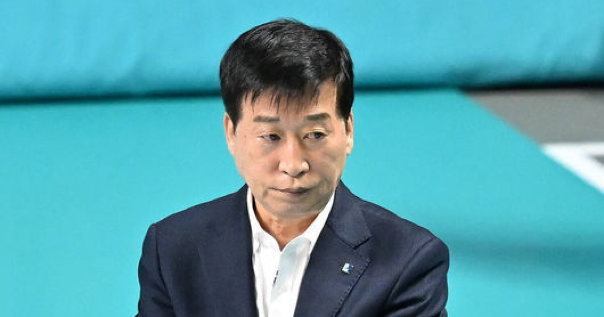 '컵대회 우승→이소영 퇴단→7연패→자진 사퇴' 김호철 수난시대..."도약 위해서는 흐름 끊어내는 게 필요"