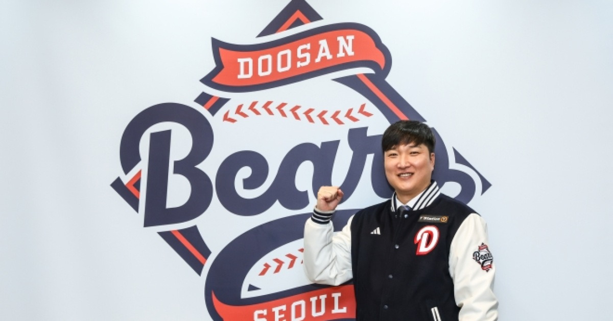 삼성 홈런 1위 만들고 9위 두산행…‘국민 우익수’ 이진영 타격코치, 김원형 감독과 재회