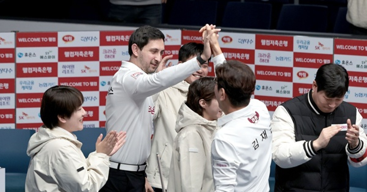 크라운해태, 에스와이 꺾고 파죽의 4연승…PBA 팀리그 4R 우승 도전