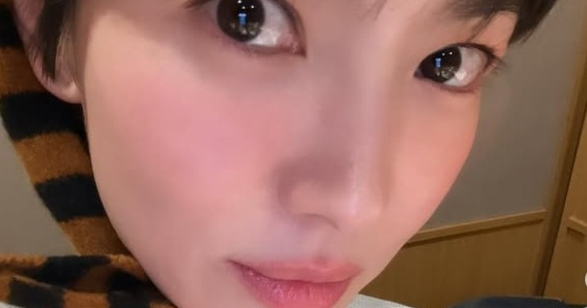 송혜교, 44세 생일에 ‘소년미·러블리’…파격 숏컷후 더 어려졌다