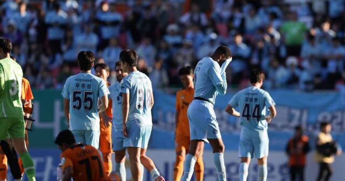 ‘멸망전’ 비기고  잔류 불씨 지킨 대구… 최종전만 남았다