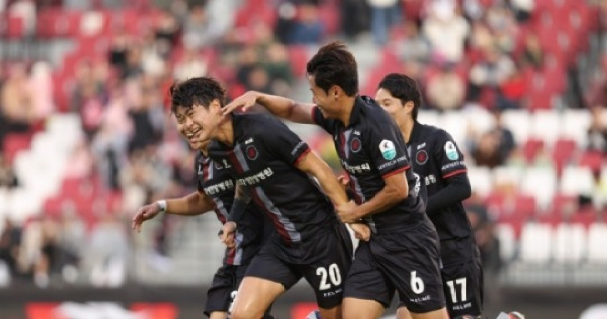"27일 준PO는 이랜드 vs 성남"...K리그2 승격 대전 시작