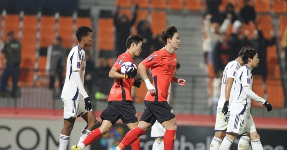 허탈한 전반 3실점…강원, ‘나상호-오세훈 활약’ 마치다에 1-3 아쉬운 패배[현장리뷰]