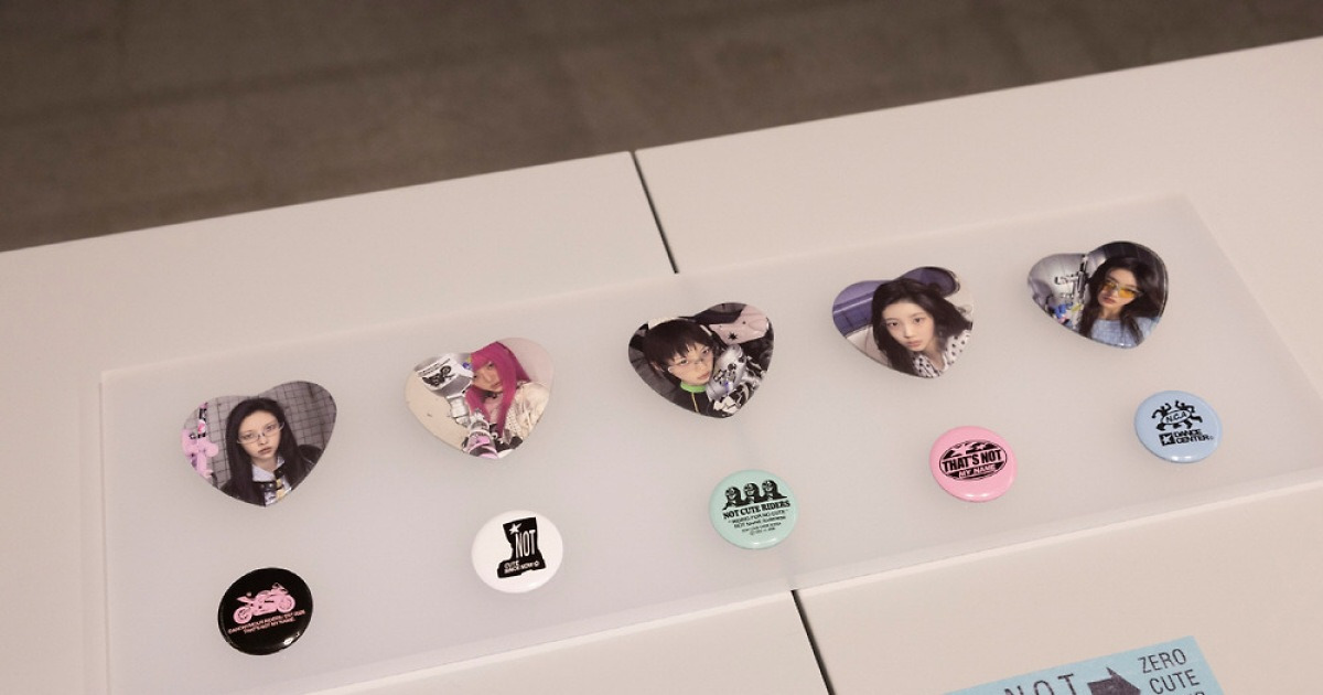 ILLIT's Pop-up Draws Crowds on Opening Day, Capturing Fans with 'Not Cute' Vibe