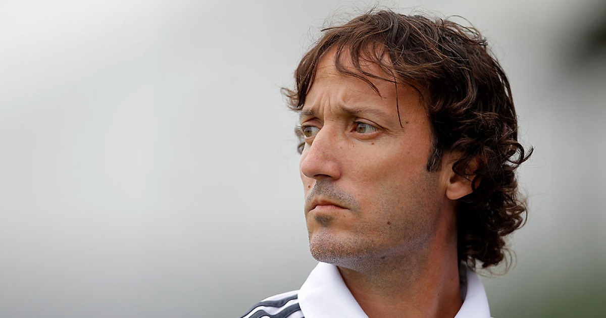 ‘인종차별 징계’ 타노스 코치 사임 결정, ‘오피셜’ 공식발표…“존중·평화·법 앞의 평등 있는 곳에서 계속되어야 하기에 슬픈 마음 안고 떠나기로”