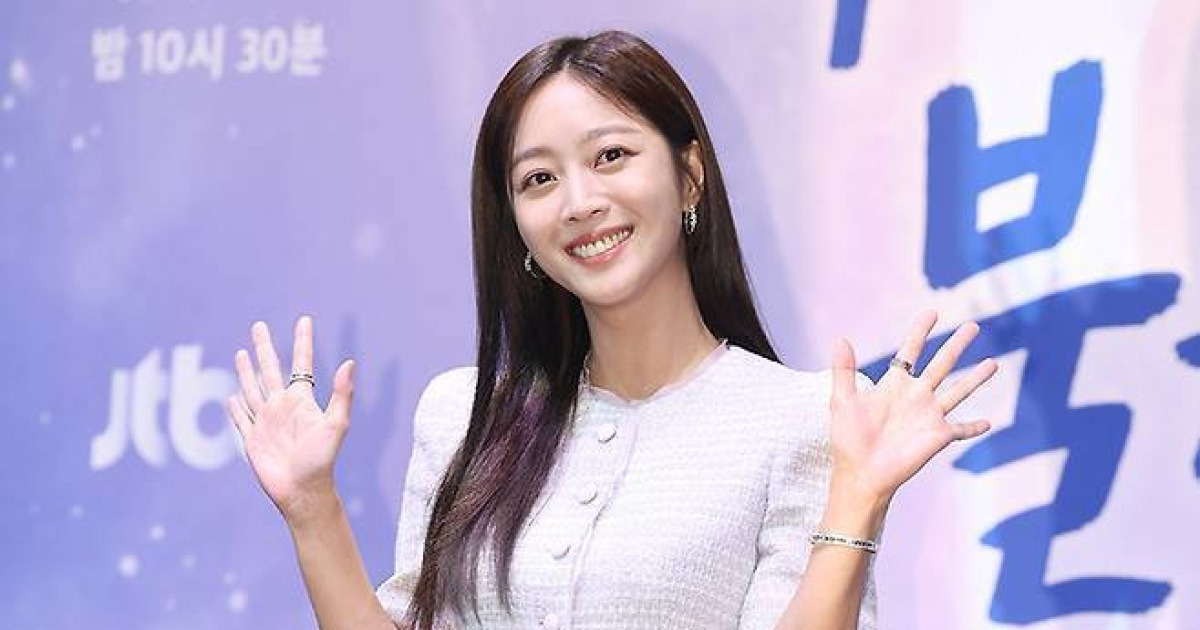 조보아, 결혼 1년 만에 엄마된다…“현재 임신 중기”