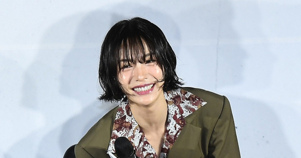 나나, ‘강도 침입 악몽’ 털고 복귀...“팬 응원 덕분,앨범-화보집 예정대로”