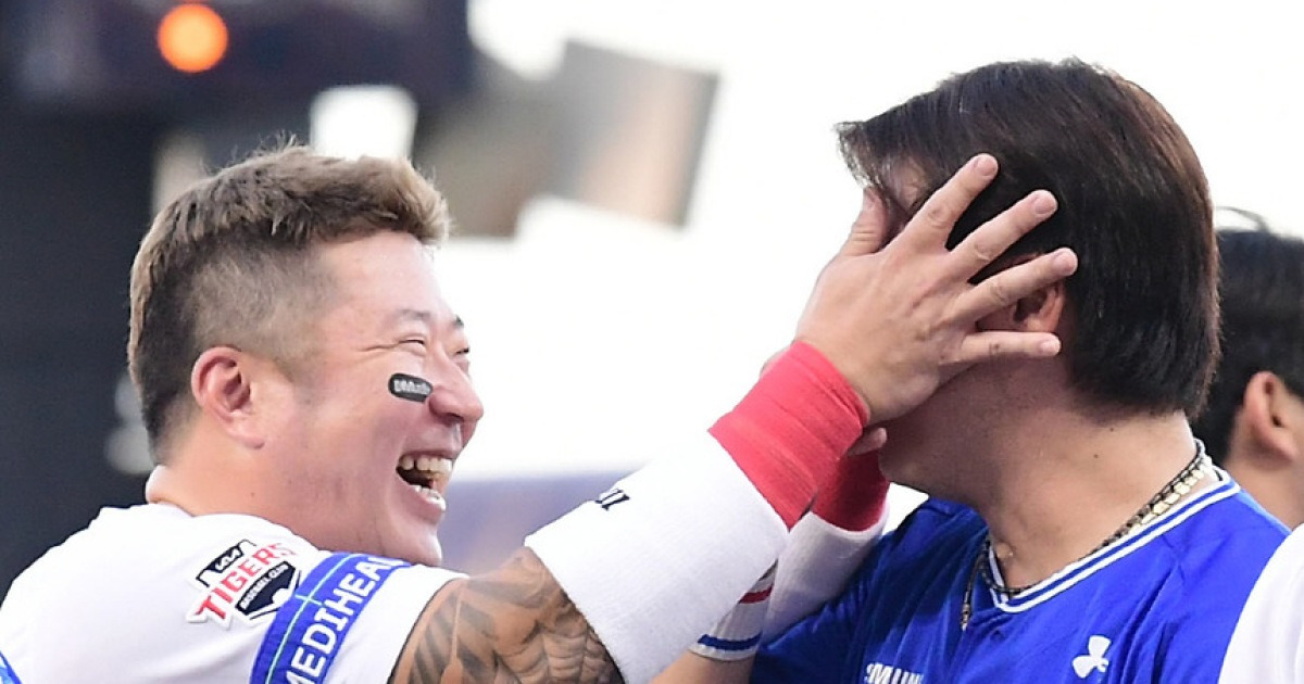 '불과 1년 전' 22억 쾌척했던 KIA…최형우 협상 왜 이리 늦어지나, 삼성까지 붙었다