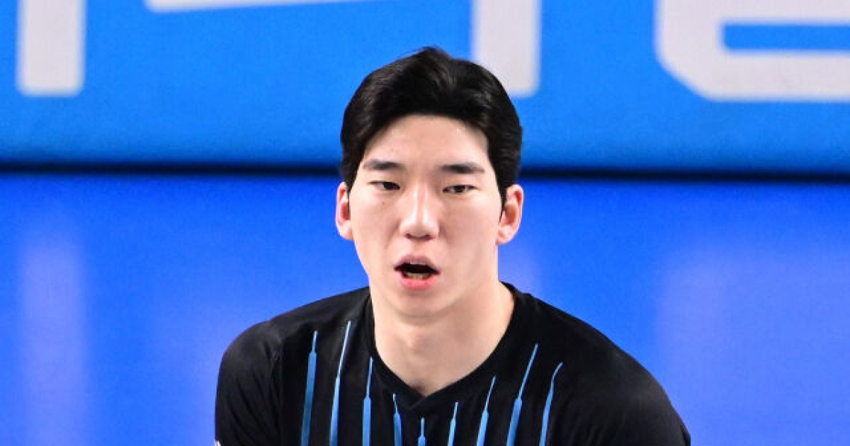 '3연패' 위기, '캡틴' 에이스의 부활이 절실하다...블랑 감독 "허수봉의 100% 찾는 과정, 그리 오래 걸리지 않을 것" [MD장충]