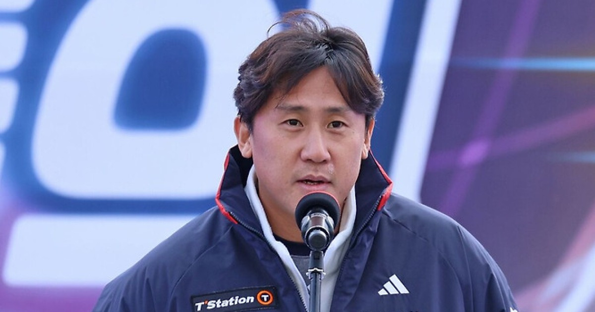 KIA→두산 트레이드 성공신화 FA 선언에 화들짝…빠르게 군기반장 영입 "후배들 혼낼 때도 있지만"