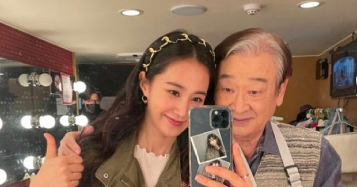 소녀시대 유리, 故 이순재 향한 그리움 "나의 영원한 앙리 할아버지"