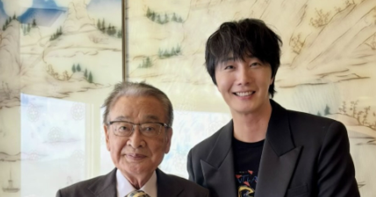 '하이킥 손자' 정일우, 故이순재와 이별 "못 찾아봬 송구…사랑합니다 할아버지" [전문]