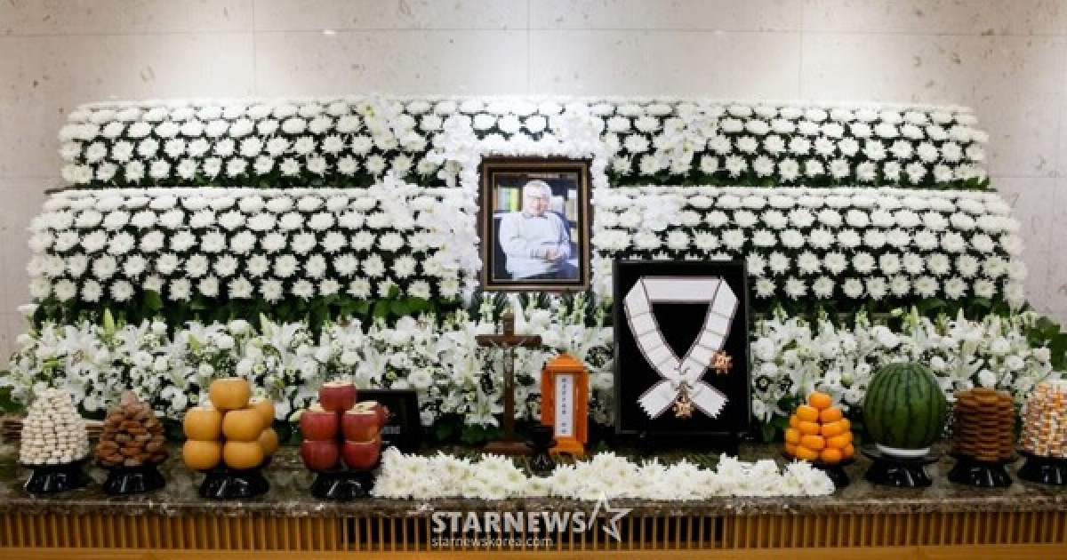 70년 연기史 종막… 故 이순재, 하지원·김영철 등 후배들 눈물 추도 속 영면