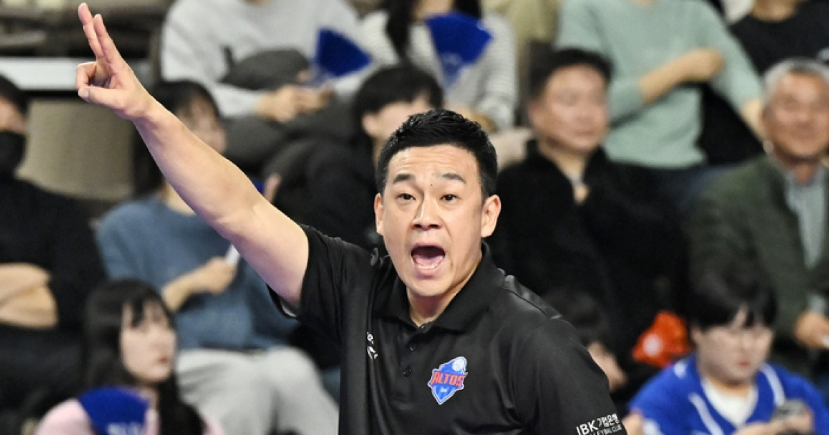 여오현 대행 체제 데뷔전 승리…연패 끊은 기업은행, 우승 후보 면모 되찾을까