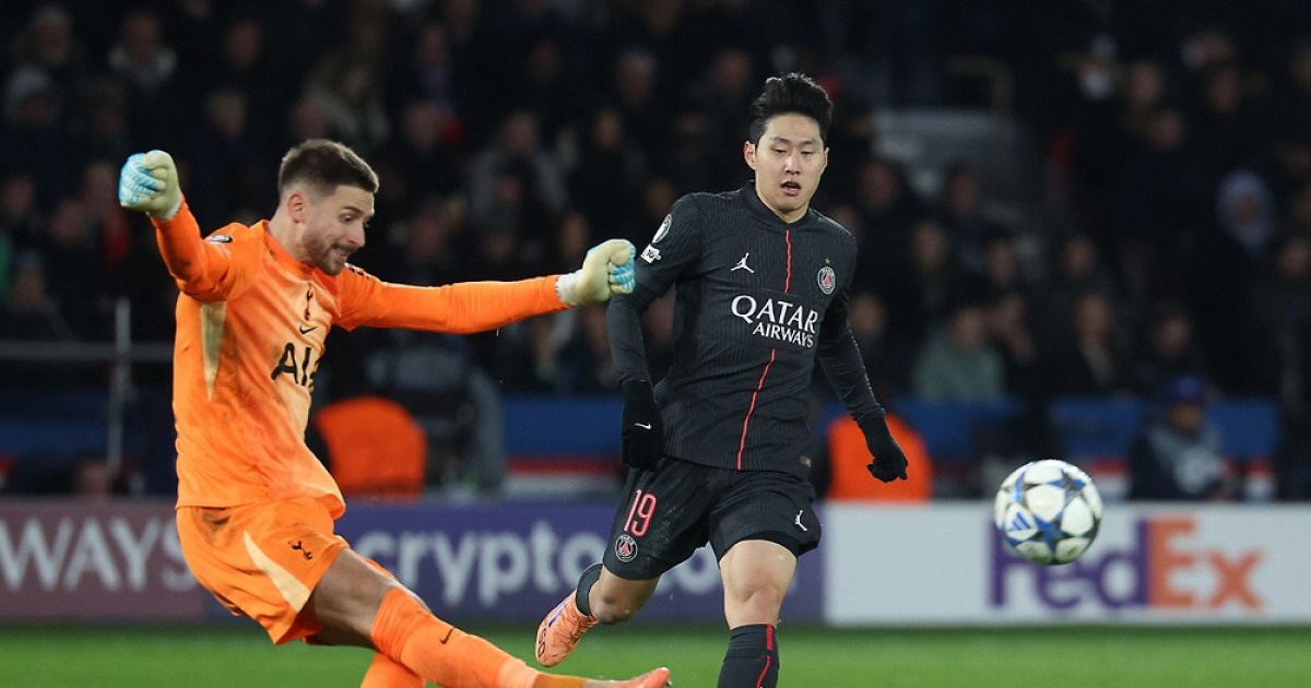 '0-1→1-1→1-2→2-2→4-2→4-3→5-3' 이강인 투입 후 3골 폭발, 폭풍 난타전…'비티냐 해트트릭' PSG, 토트넘 쯤이야→슈퍼컵 우승, 또 미소