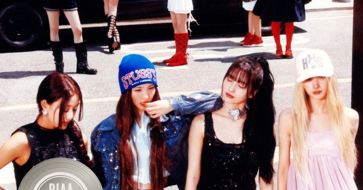 트와이스, K-팝 걸그룹 최초 美 레코드산업협회 ‘플래티넘’