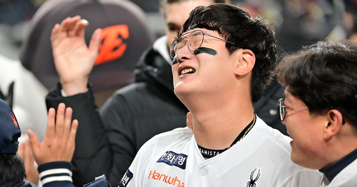 양상문 코치 소신 발언! "김서현에게 막 던지라고 했다…후반부 부진? 막 안 던져 그런 것"→첫 풀타임 칭찬 "많이 뛰어 체력 길러야" 당부