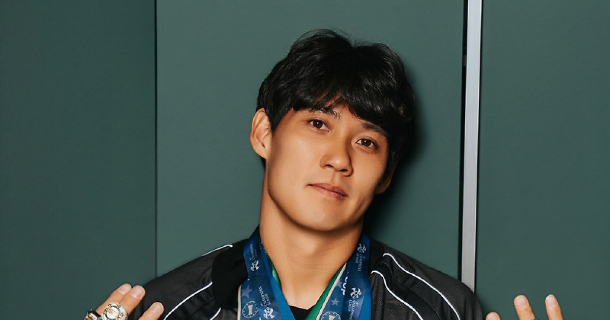 최철순, 이동국 이어 전주성 벽화 2호 주인공…2025시즌 최종전서 성대한 은퇴식